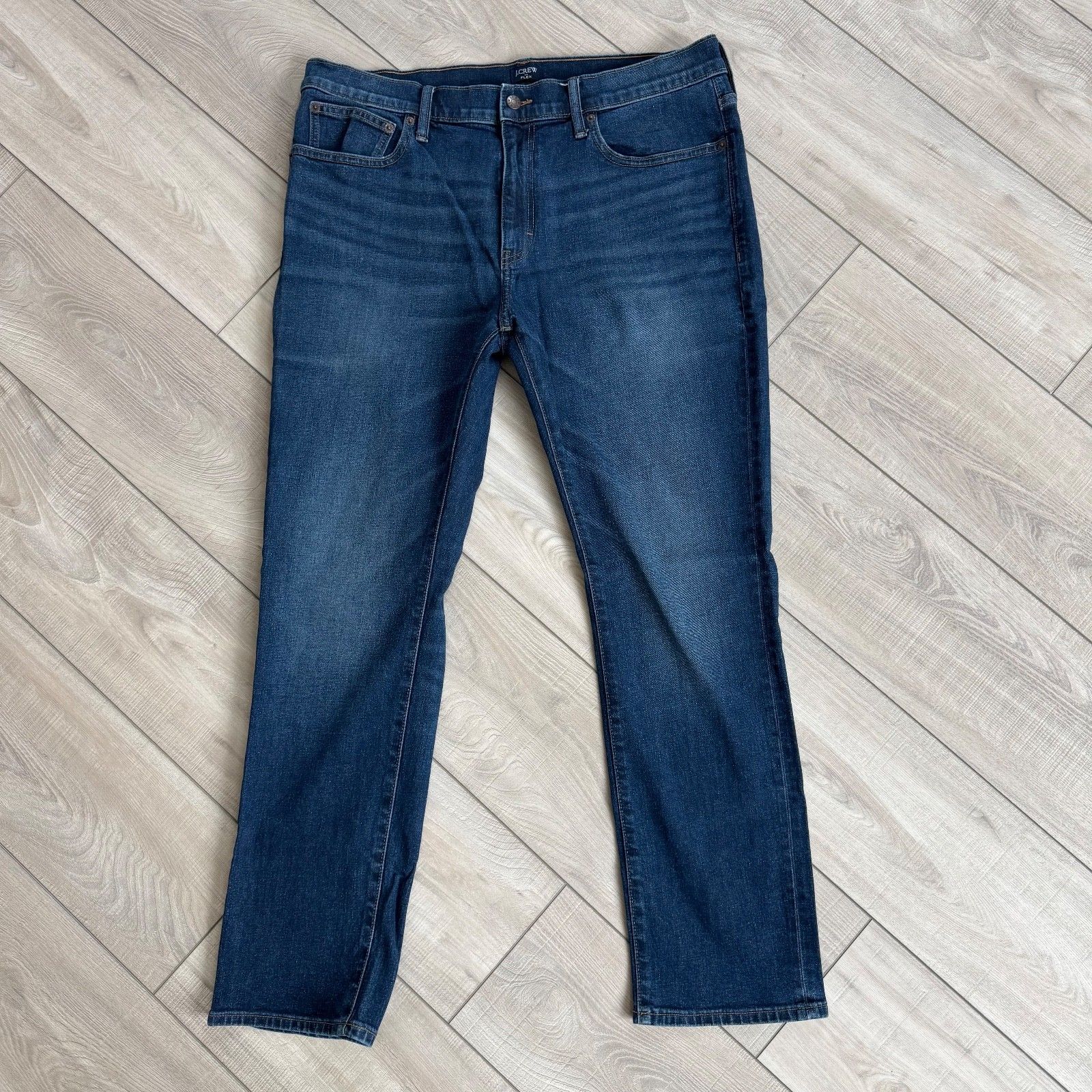 J. Crew Men's Classic Blue Wash Flex Slim Fit Denim Jeans, Size 36 (A24)